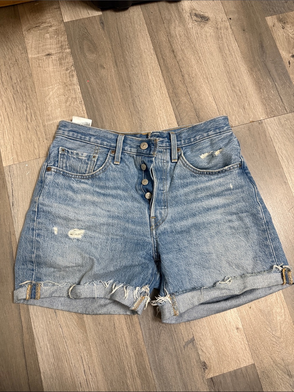 Levi’s 501 Distressed Shorts size 26
